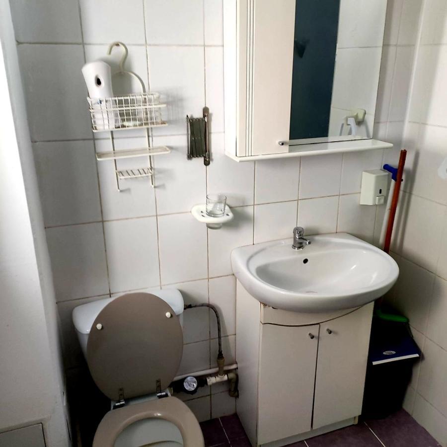 Garsoniera Centrul Bucurestiului Lägenhet Exteriör bild